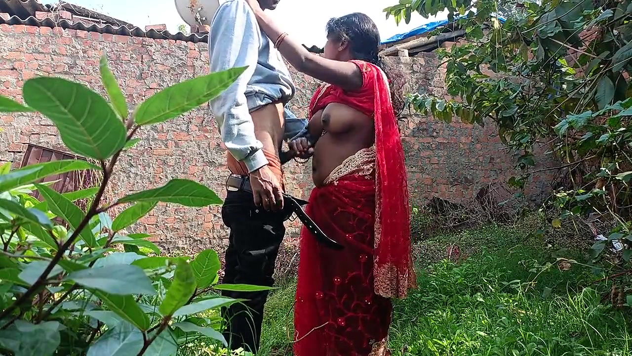 Indian porn village bhabhi outdoor sex video