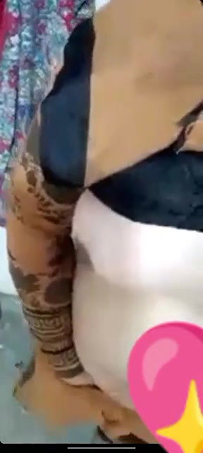Pakistani girl video call showing her big boobs