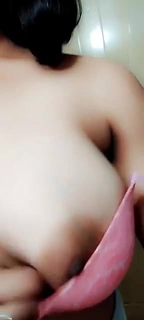 sexy girlfriend naked big boobs showing viral MMS