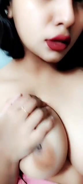 sexy girlfriend naked big boobs showing viral MMS