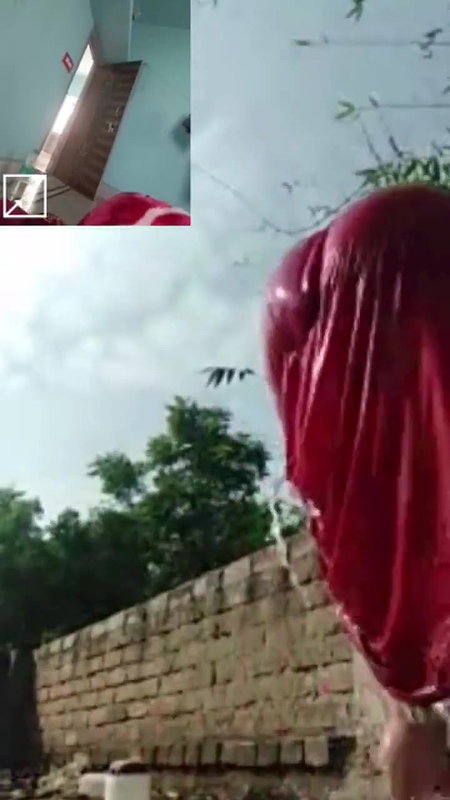 Indian village bhabhi nude bath outdoors