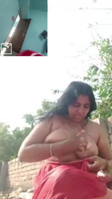 Indian village bhabhi nude bath outdoors