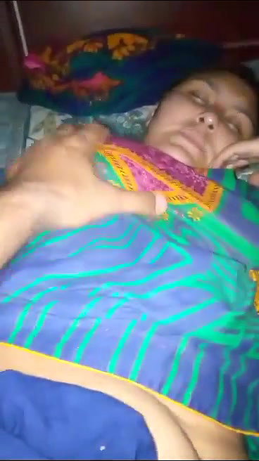 sleeping wife big boobs pressing viral MMS