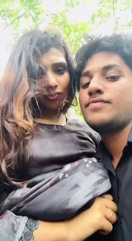 Malayali girl outdoor boob show viral latest MMS