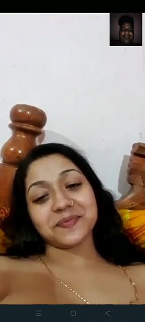smiling girlfriend nude viral video call sex