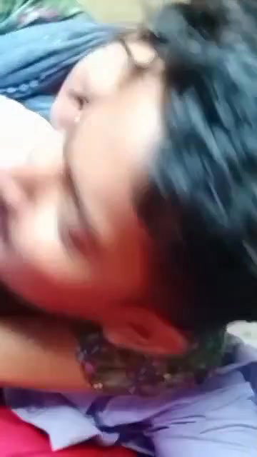 horny lovers kissing and GF boob press MMS