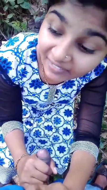 mallu girlfriend outdoor sex after viral handjob