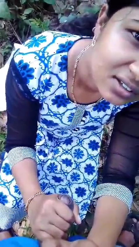 mallu girlfriend outdoor sex after viral handjob