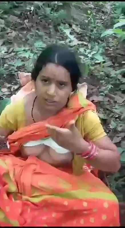 sex affair bhabhi xxx Indian outdoor jungle sex