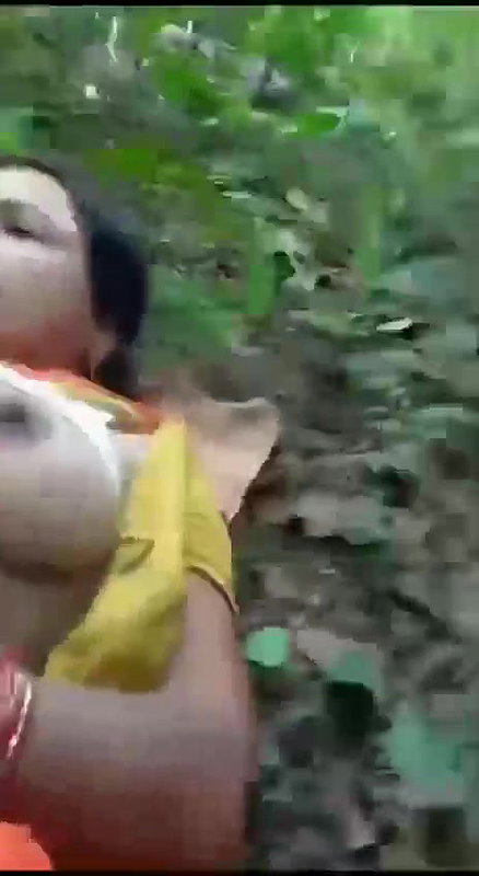 sex affair bhabhi xxx Indian outdoor jungle sex