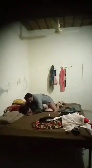 Indian couple fucking caught on viral hidden sex