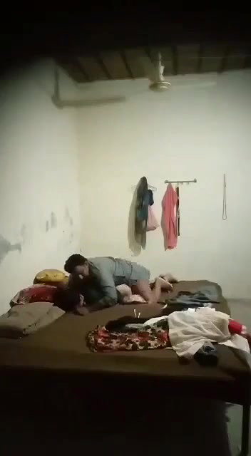 Indian couple fucking caught on viral hidden sex