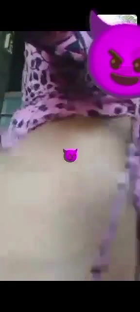 chubby girl showing her big ass freesexyindian