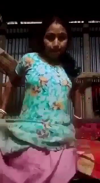 young Bengali sex Boudi viral doggy position