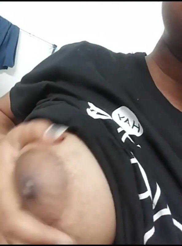 Tamil girl sex teasing plump boobs exposed