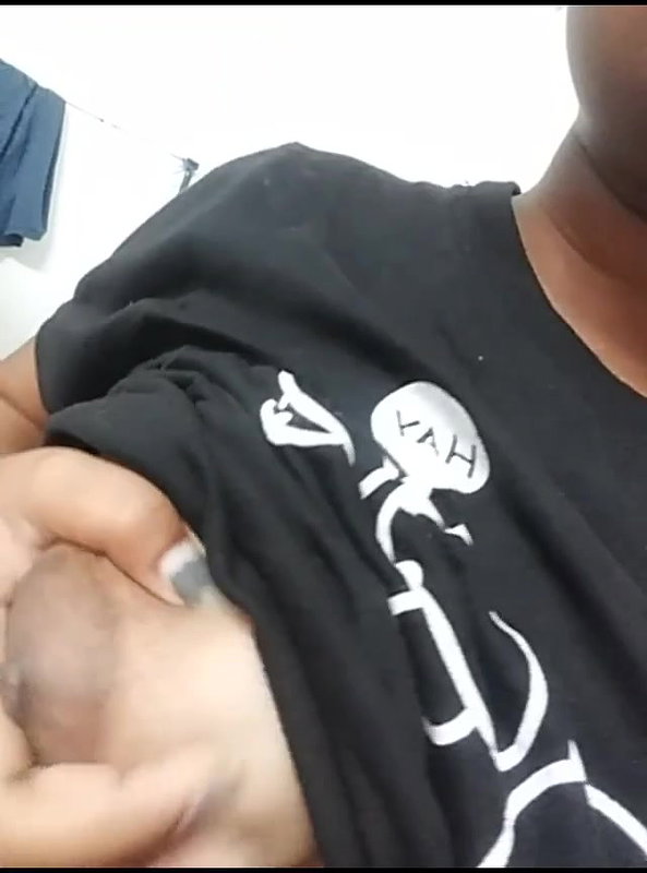 Tamil girl sex teasing plump boobs exposed