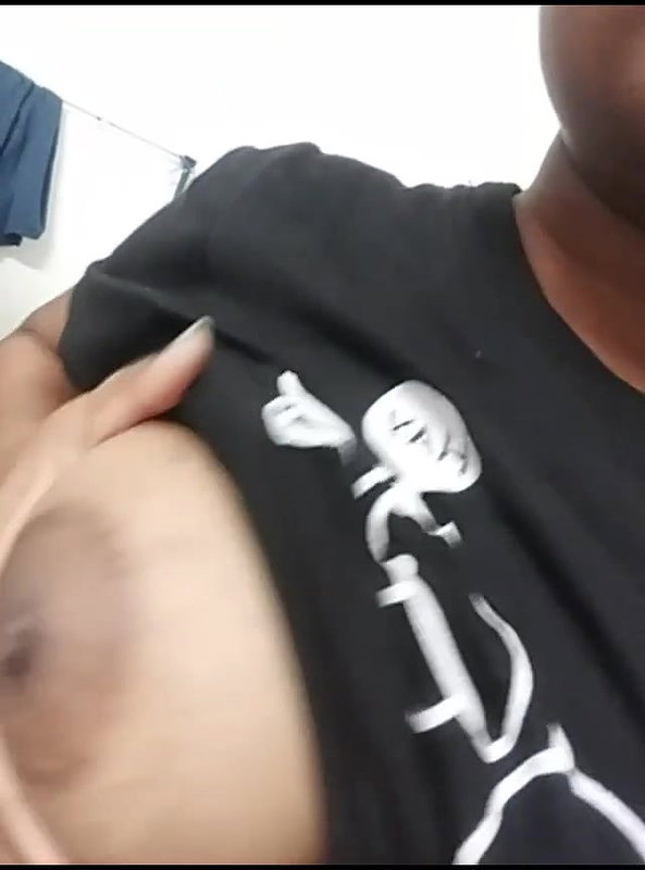 Tamil girl sex teasing plump boobs exposed