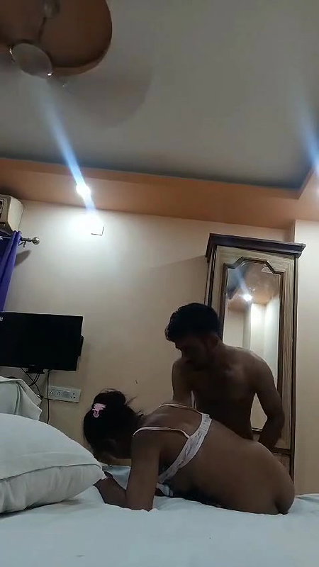 GF fucking viral Indian sex video mms in hotel