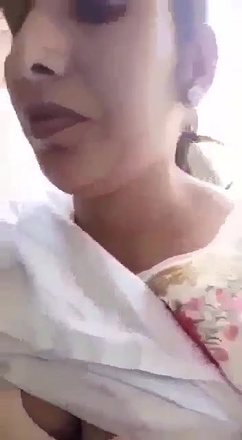 mature desi lady outdoor sex feel fingering