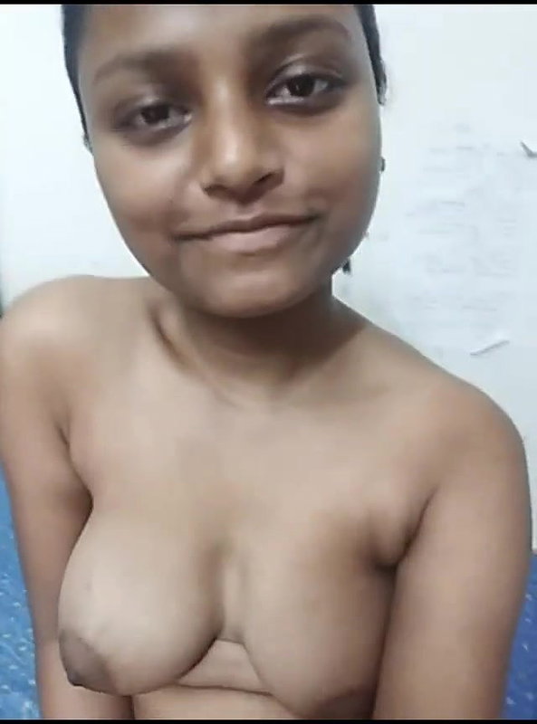 cute Indian girl nude selfie video for lover