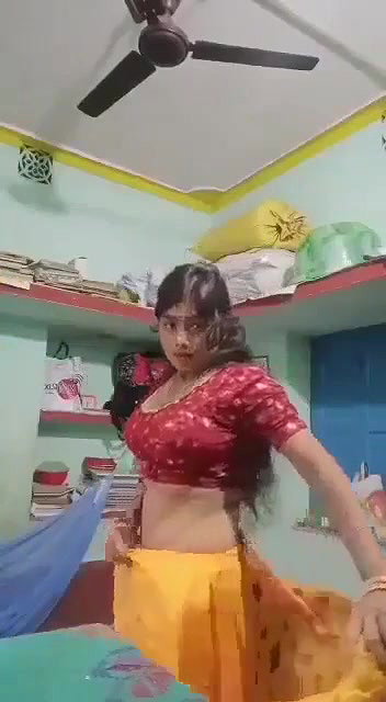 village girl stripping saree and viral boobs show