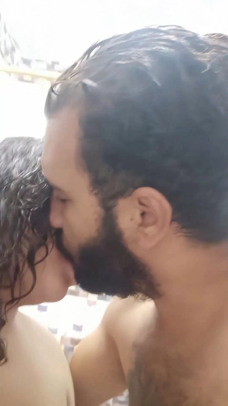 Pakistani chubby MILF nude bath and foreplay sex