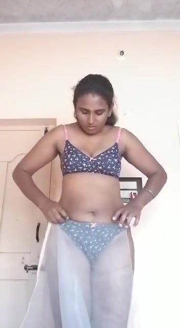 free Indian sexy wife saree removing and fingering