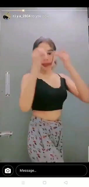 Snapchat girl boobs show in disappearing status