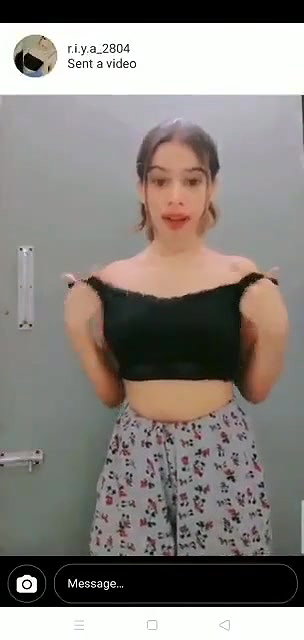Snapchat girl boobs show in disappearing status