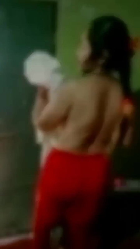 village bhabhi boob show and bareback viral MMS