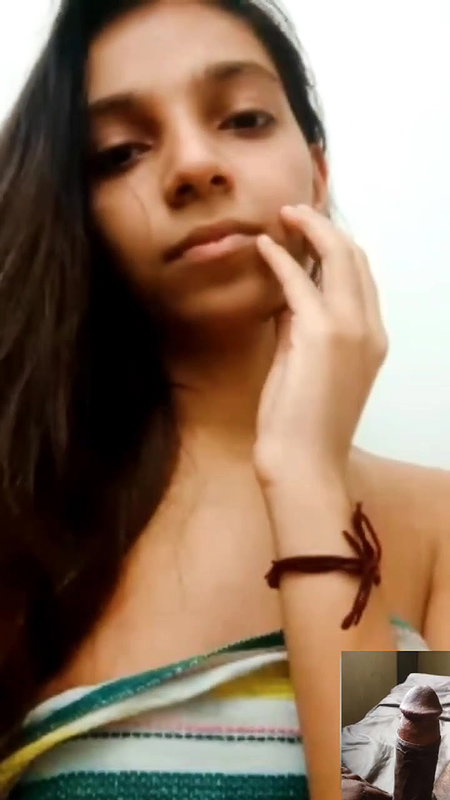 slim desi girl nude boobs and hairy pussy show