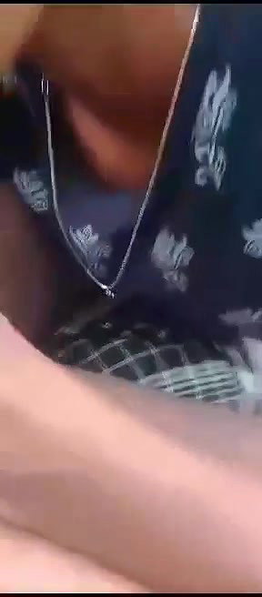 Tamil girl outdoor sex and viral blowjob