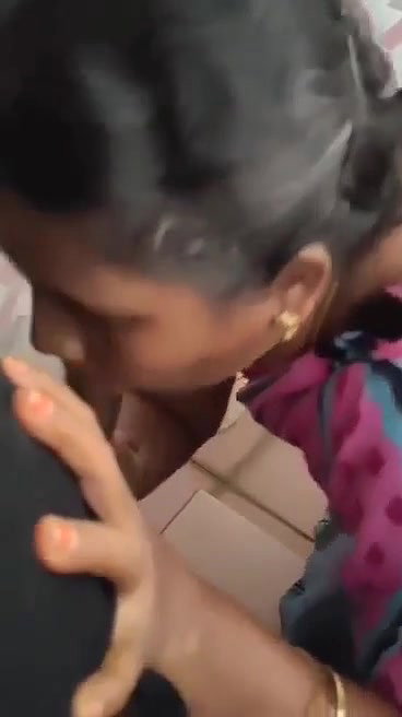 Tamil maid boobs show and blowjob to house owner