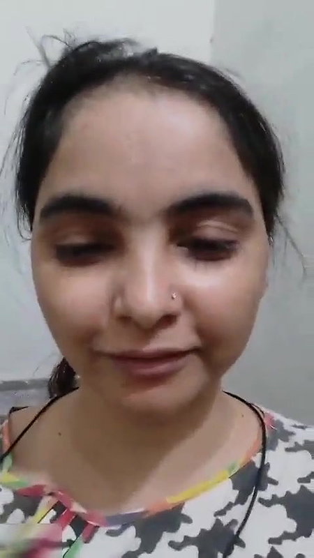 Beautiful Pakistani girl boob show selfie leaked