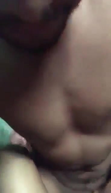 Desi lovers making their fuck video on mobile cam