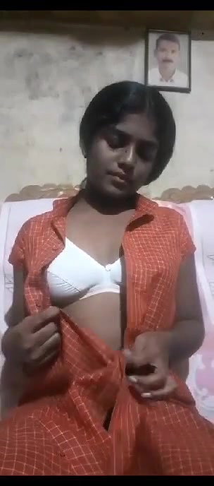 Indian Tamil girl showing boobs and pussy