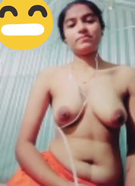 Bengali girl topless boobs show viral clip