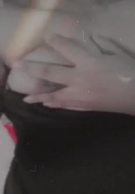 Bangladesi sex girlfriend huge melons displaying