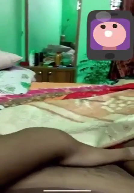 Bangladesi sex girlfriend huge melons displaying