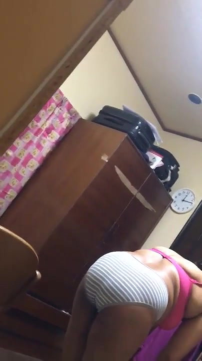 plump aunty dress change desi viral hot MMS