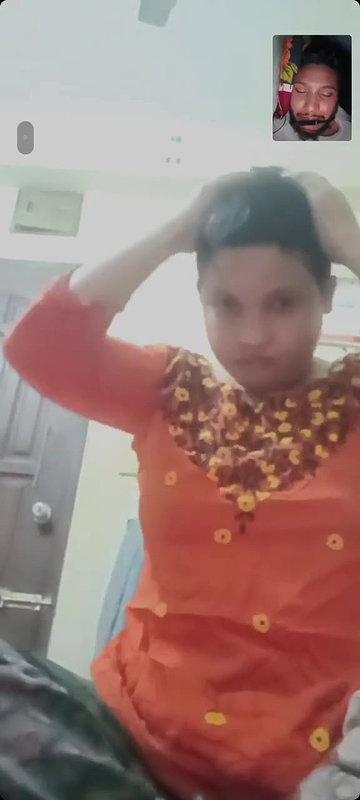 short haired girl viral topless video call sex