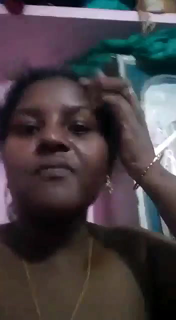 Tamil aunty sex teasing black pussy viral MMS