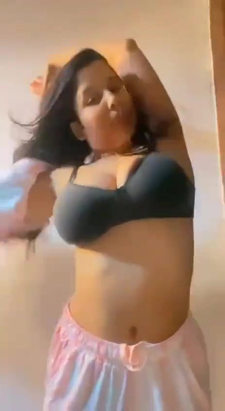 sexy babe exposing big boobs on video camera