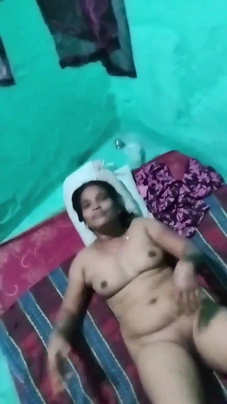 Tamil Aunty Nude Captured