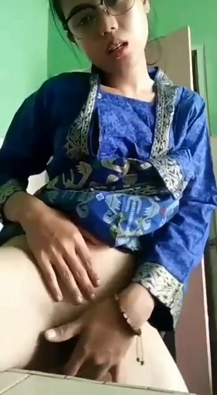 Glasses Horny Girlfriend Masturbating