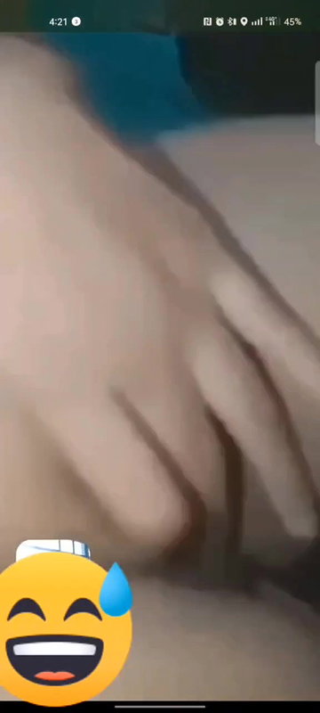 Indian girl naked on a viral video call sex