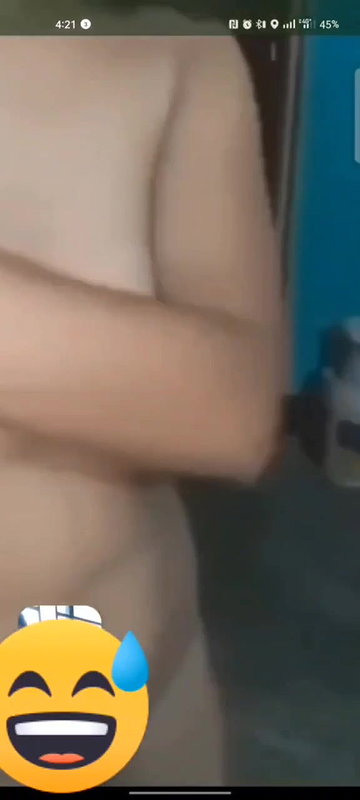 Indian girl naked on a viral video call sex