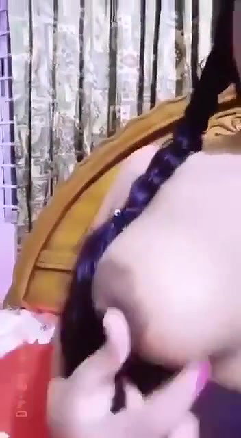 desi white beauty girl boob show viral MMS