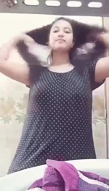 chubby Indian girl fingering nude wet pussy
