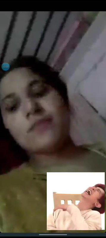 Pakistani lady video call showing big boobs
